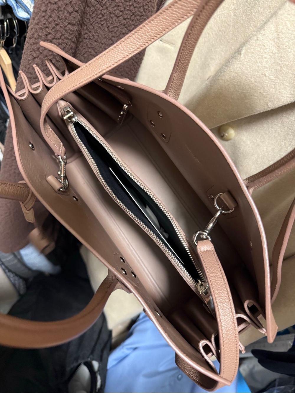 Yves Saint Laurent Mauve Leather Sac De Jour Shoulder Bag - Picture 2 of 13